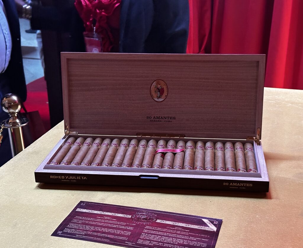 Romeo y Julieta, Amantes big box
